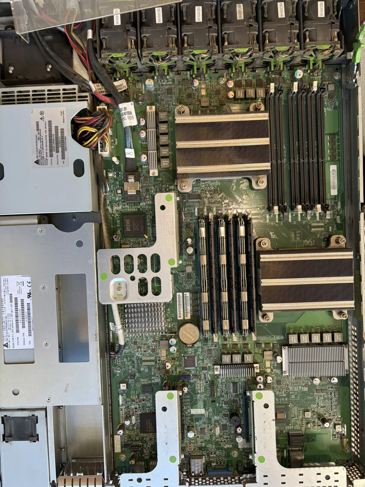 Servis serverového hardware